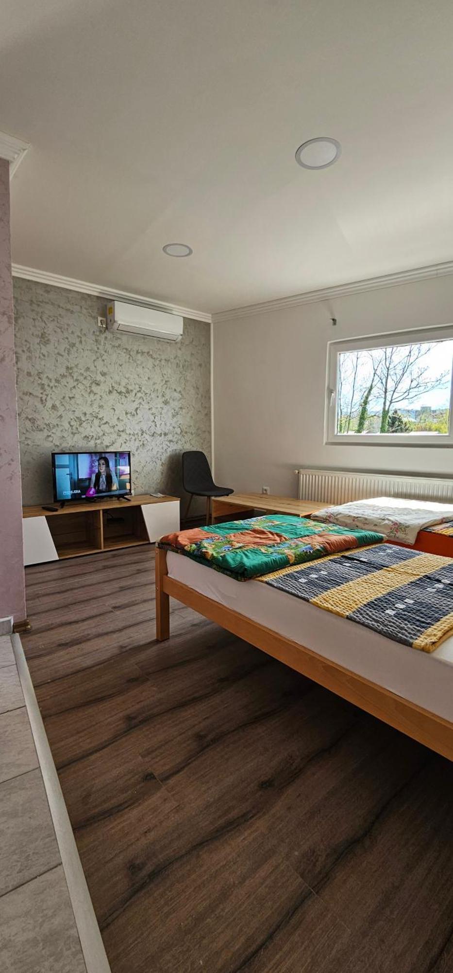 Apartmani Roki Tuzla Ngoại thất bức ảnh