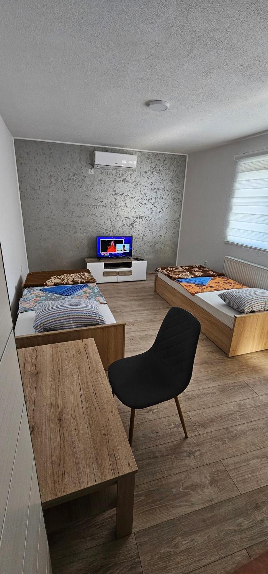Apartmani Roki Tuzla Ngoại thất bức ảnh
